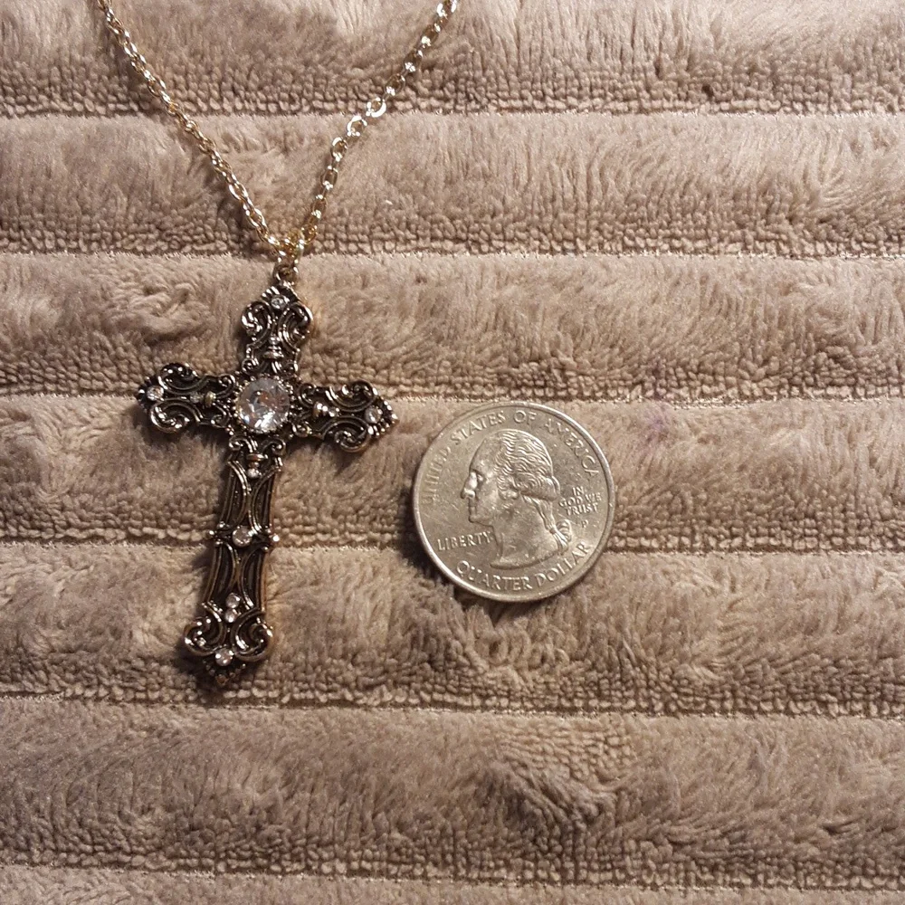 Handmade Cross Pendant Necklace Gold - Picture 4 of 4